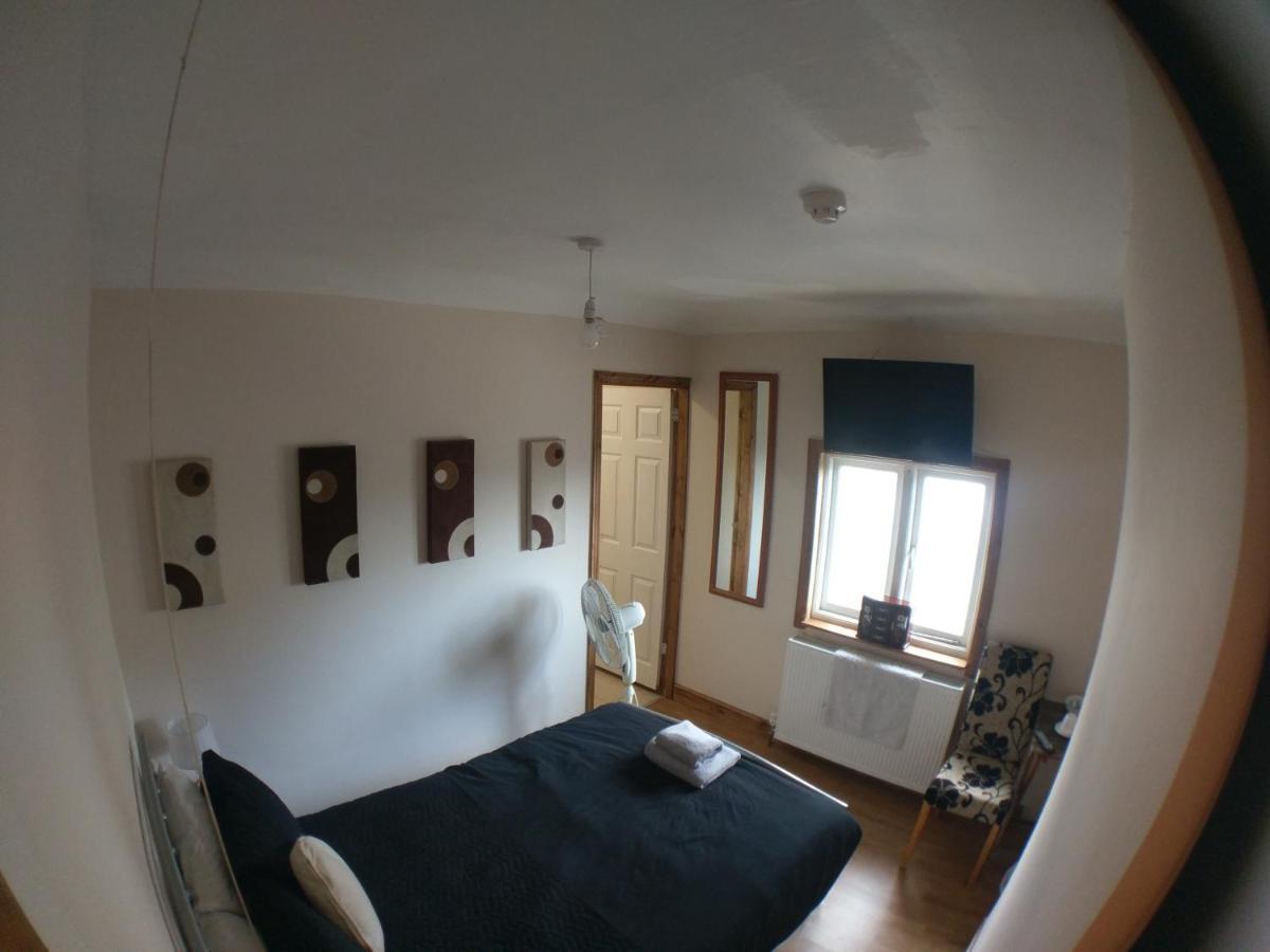 เดอะ ไรเฟิล วอลันเทียร์ Bed & Breakfast แวร์ ภายนอก รูปภาพ