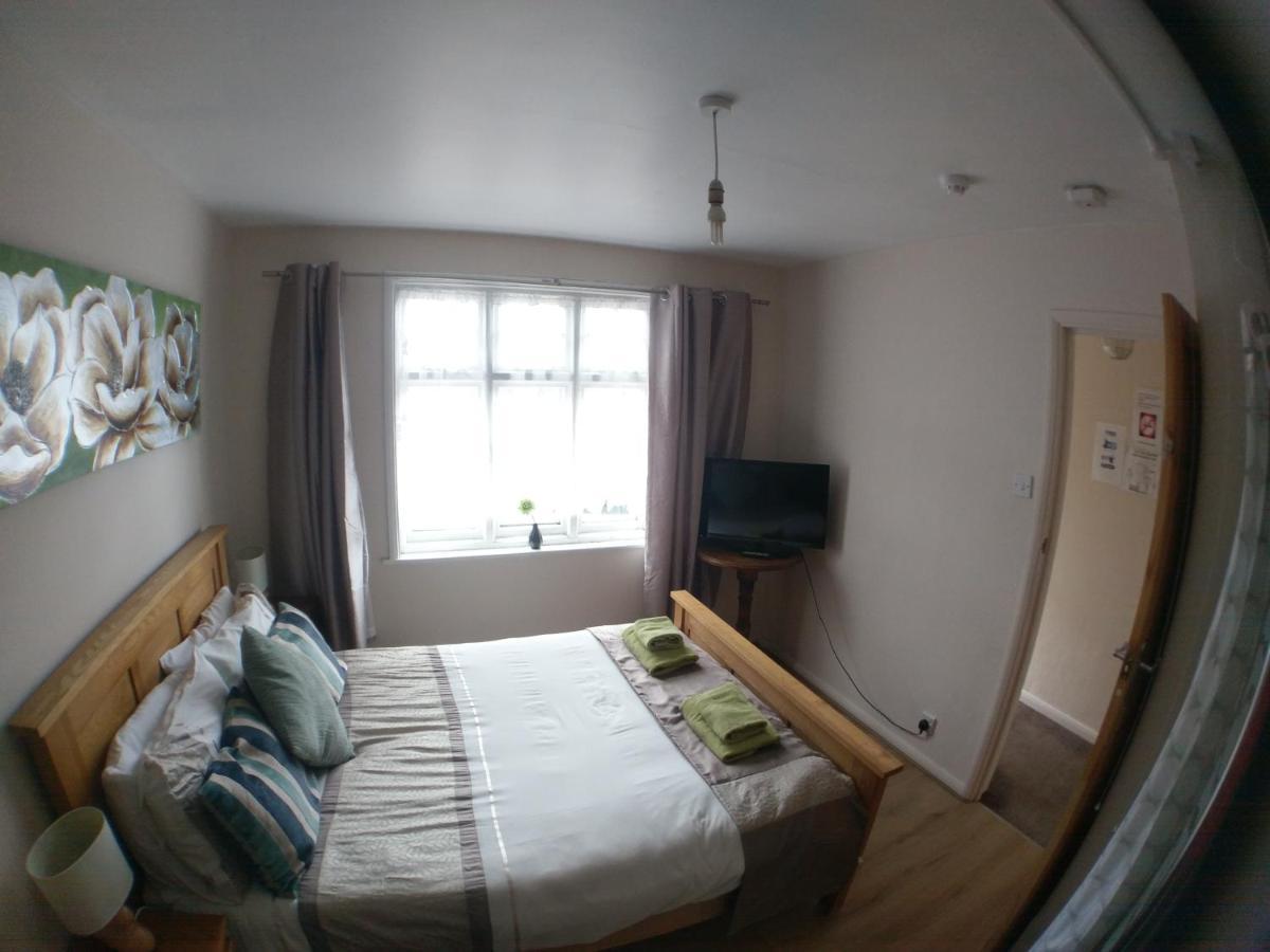 เดอะ ไรเฟิล วอลันเทียร์ Bed & Breakfast แวร์ ภายนอก รูปภาพ